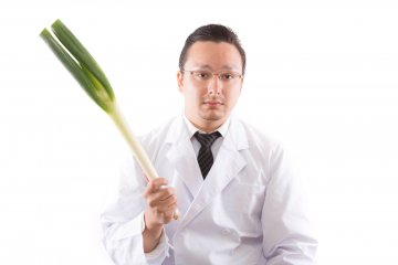 白衣のおじさん