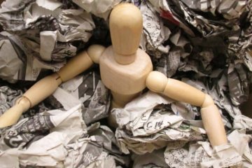 矢吹丈林屋で袋貼り